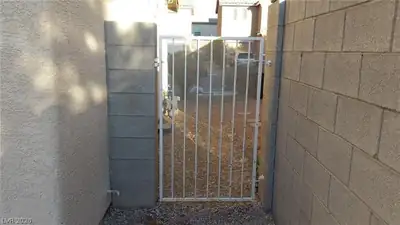 7245 Pine Barrens Street, Las Vegas, NV 89148 Yard