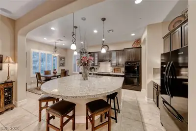 41 Moltrasio Lane Kitchen