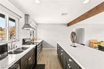 1707 South 8th Kitchen