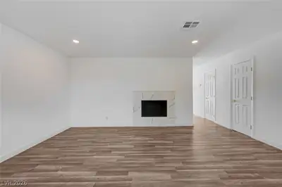 571 Greenbriar Townhouse Way 