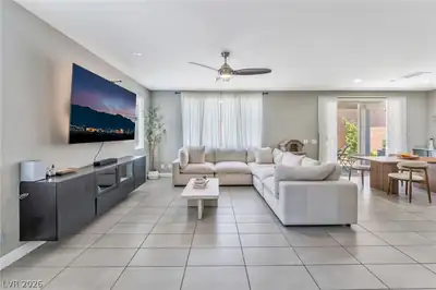 5981 Smith Valley Road Living Room