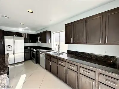 1645 Autumn Rust Drive Kitchen