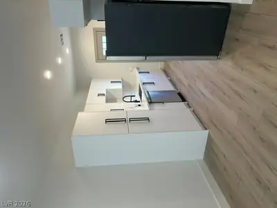 1060 Hall Avenue 3 Kitchen