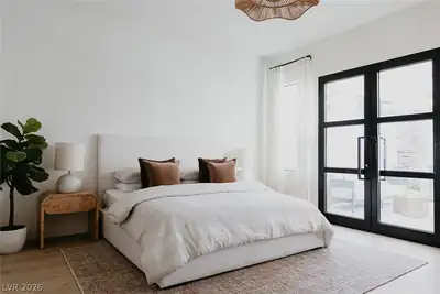 11468 Snow Creek Avenue Bedroom