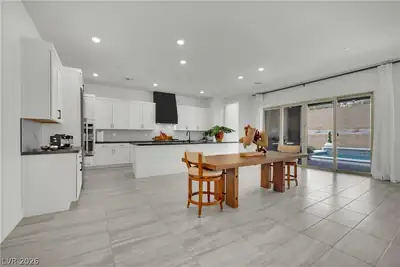 30 Barrio Alto Court Kitchen
