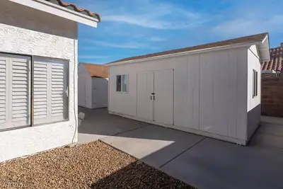 7045 Sawtooth Drive Yard