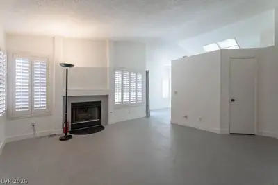 7045 Sawtooth Drive Living Room