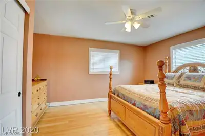 1804 Chapman Drive Bedroom