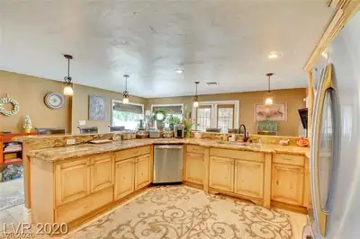 1804 Chapman Drive Kitchen