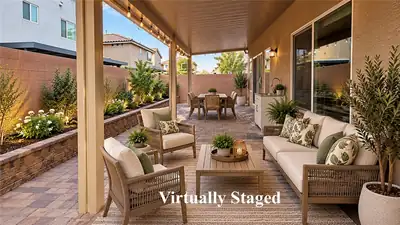 5718 Woodchester Avenue Patio