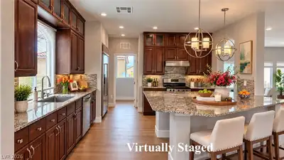 5718 Woodchester Avenue Kitchen