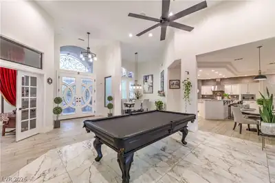 9390 Stange Avenue Living Room