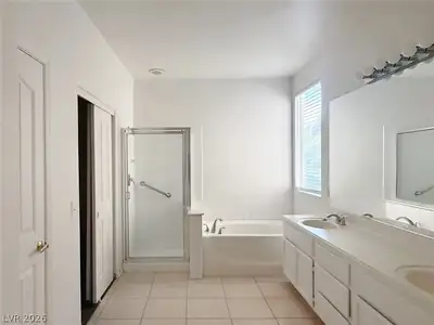 5798 South Pioneer Way Bathroom