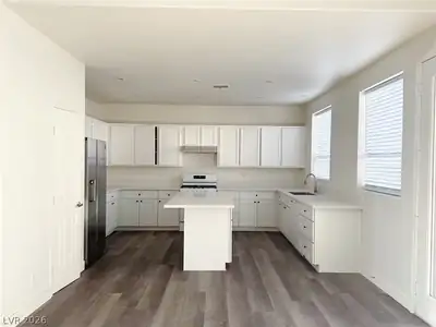 5798 South Pioneer Way Kitchen