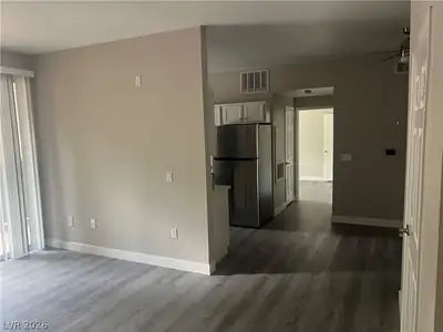 231 West Horizon Ridge Parkway 1014 Living Room