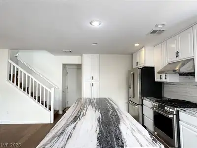 1951 Sundown Canyon Drive Kitchen