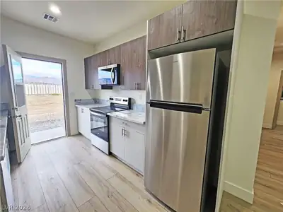 1340 East Arrowhead Street 3 Kitchen