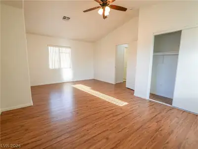 7019 Somera Way Primary Bedroom