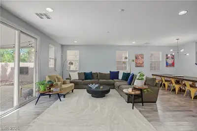 3171 Biccari Avenue Living Room