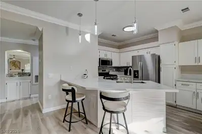 5415 West Harmon Avenue 1029 Kitchen