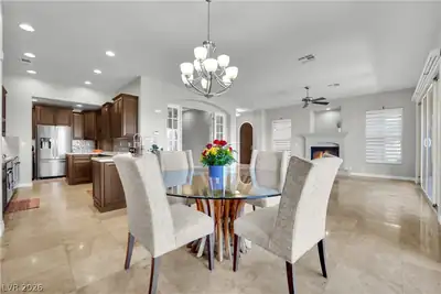 30 Luce Del Sole 1 Dining Area