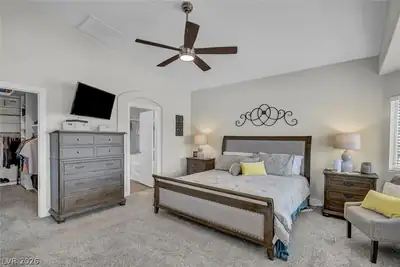 5201 Primrose Flower Avenue Primary Bedroom