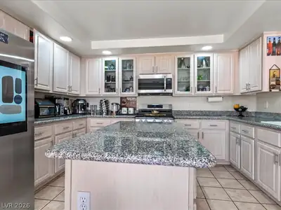 1465 Falling Snow Avenue Kitchen