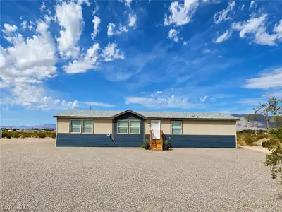 5620 Genoa Avenue, Pahrump