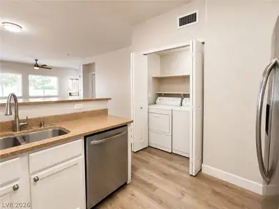 7450 South Eastern Avenue 1059 Kitchen