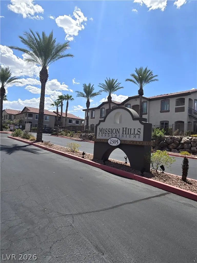 2305 West Horizon Ridge Parkway 1521