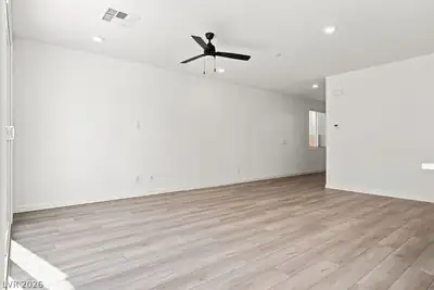 3631 Dusted Glow Avenue Living Room