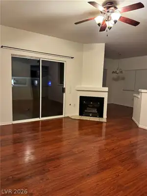 1050 East Cactus Avenue 2072 Living Room