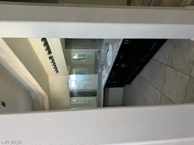 4848 Califa Drive Primary Bathroom