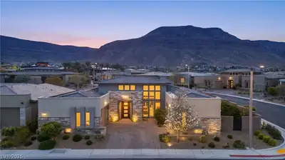 6675 DESERT CRIMSON Street, Las Vegas