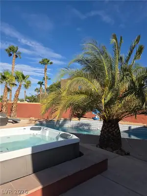 8152 Eagle Dancer Pool