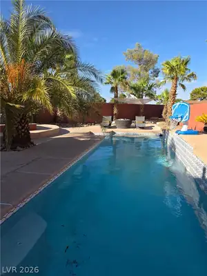 8152 Eagle Dancer Pool