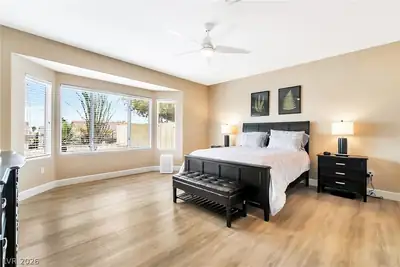 2570 Terrytown Avenue Bedroom