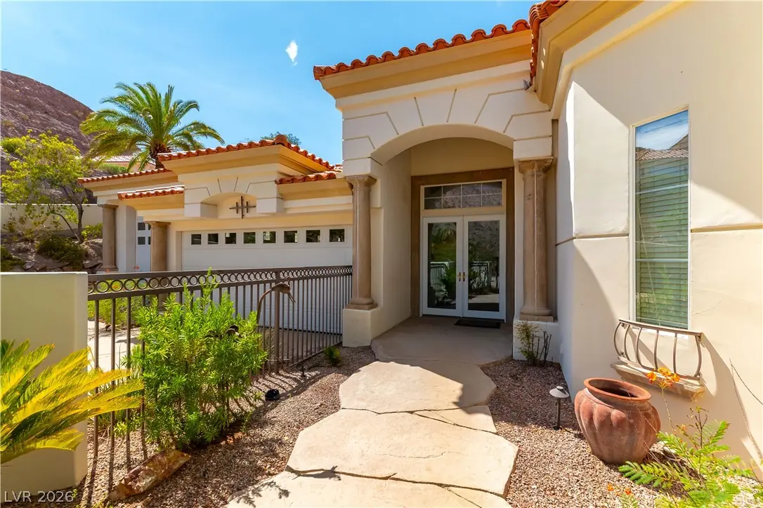 224 Hallett Cove Court