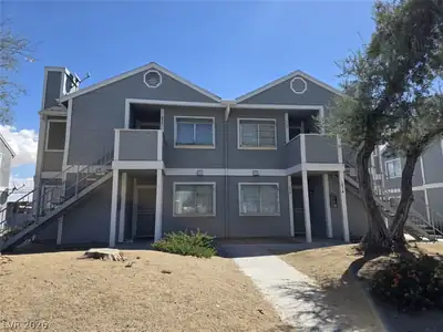 1872 Dwarf Star Drive 134, Las Vegas