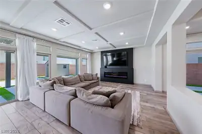 6723 Vista Roma Avenue Living Room