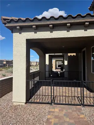 176 Vanhoy Avenue Patio