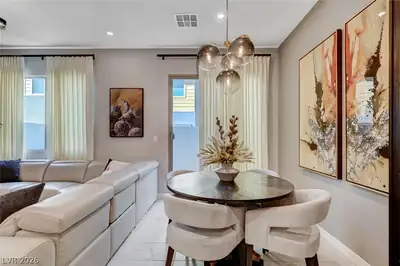 3350 Via Strada Street Dining Area