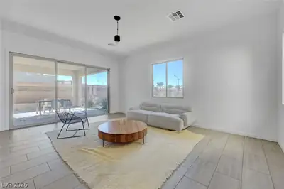 699 Glowing Horizon Street Living Room