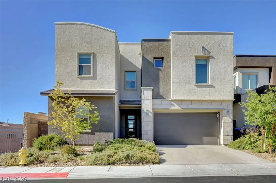 699 Glowing Horizon Street