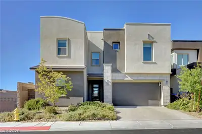 699 Glowing Horizon Street, Henderson