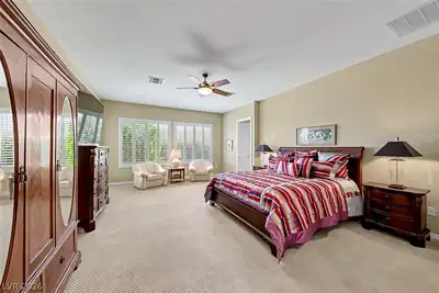 2204 Canyonville Drive Bedroom