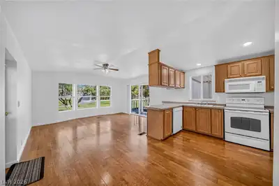 540 Montecito Drive Kitchen