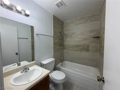 3704 Scuba Circle 4 Bathroom