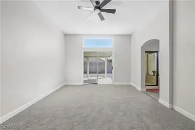 9817 Cross Creek Way Primary Bedroom