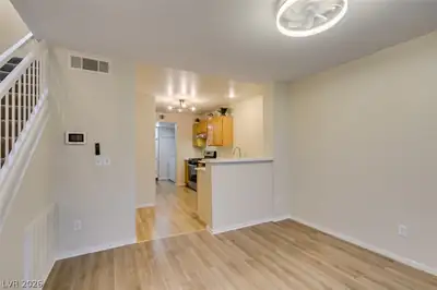 684 Harbor Mist Avenue Dining Area
